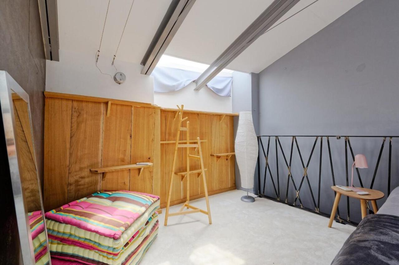 Air-Conditioned Duplex Apartment With Furnished Terrace In The City Center آيكس أومبروفينس المظهر الخارجي الصورة